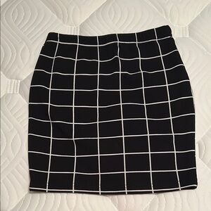NWOT Women’s XS tight pencil skirt